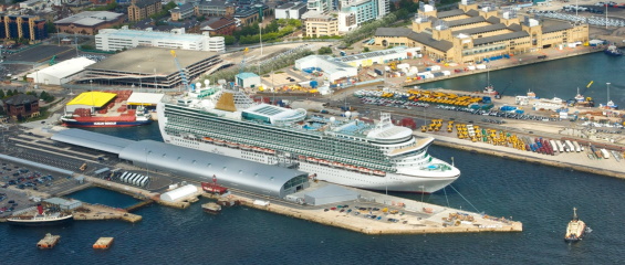 cruise-ship-port-of-southampton-thumbnail.jpg (1)